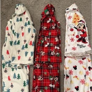 3 pairs of Christmas pjs for toddler girls size 3T Disney